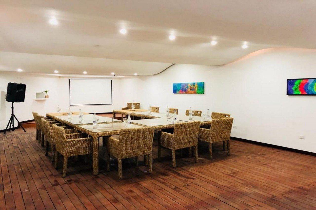 Hotel Toscana Oriente ريونيغرو المظهر الخارجي الصورة