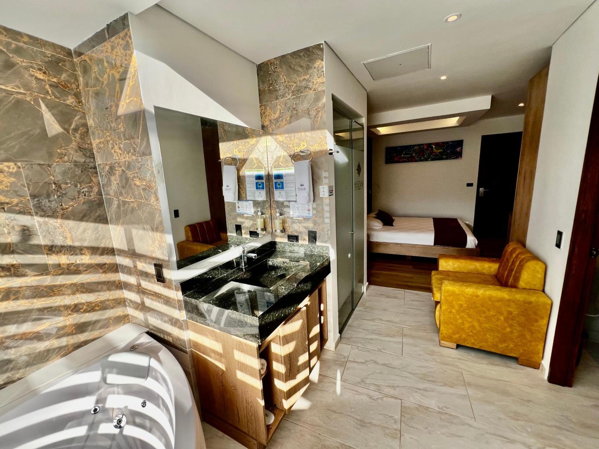 Hotel Toscana Oriente ريونيغرو المظهر الخارجي الصورة