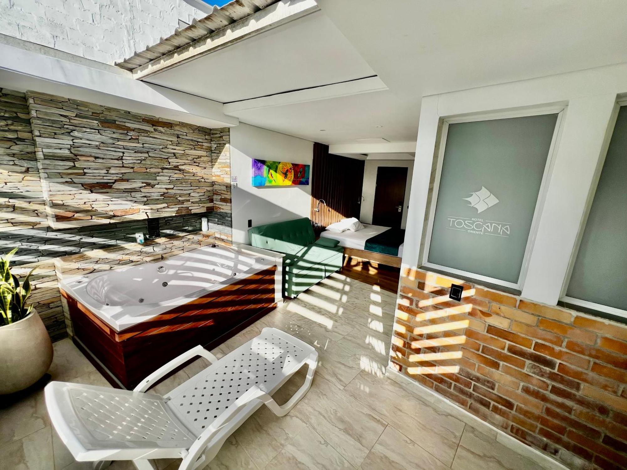 Hotel Toscana Oriente ريونيغرو المظهر الخارجي الصورة