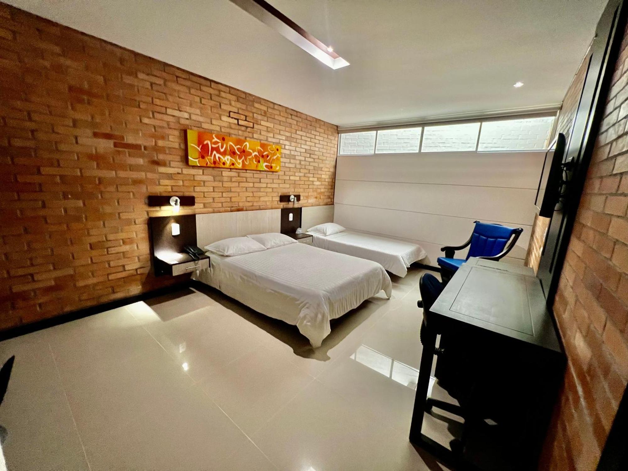 Hotel Toscana Oriente ريونيغرو المظهر الخارجي الصورة