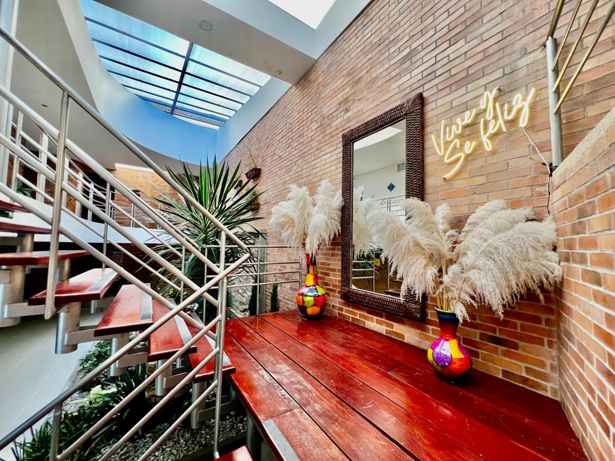 Hotel Toscana Oriente ريونيغرو المظهر الخارجي الصورة