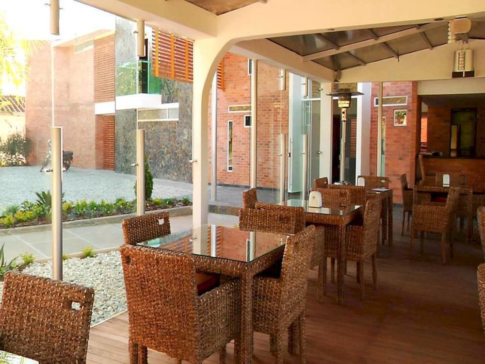 Hotel Toscana Oriente ريونيغرو المظهر الخارجي الصورة