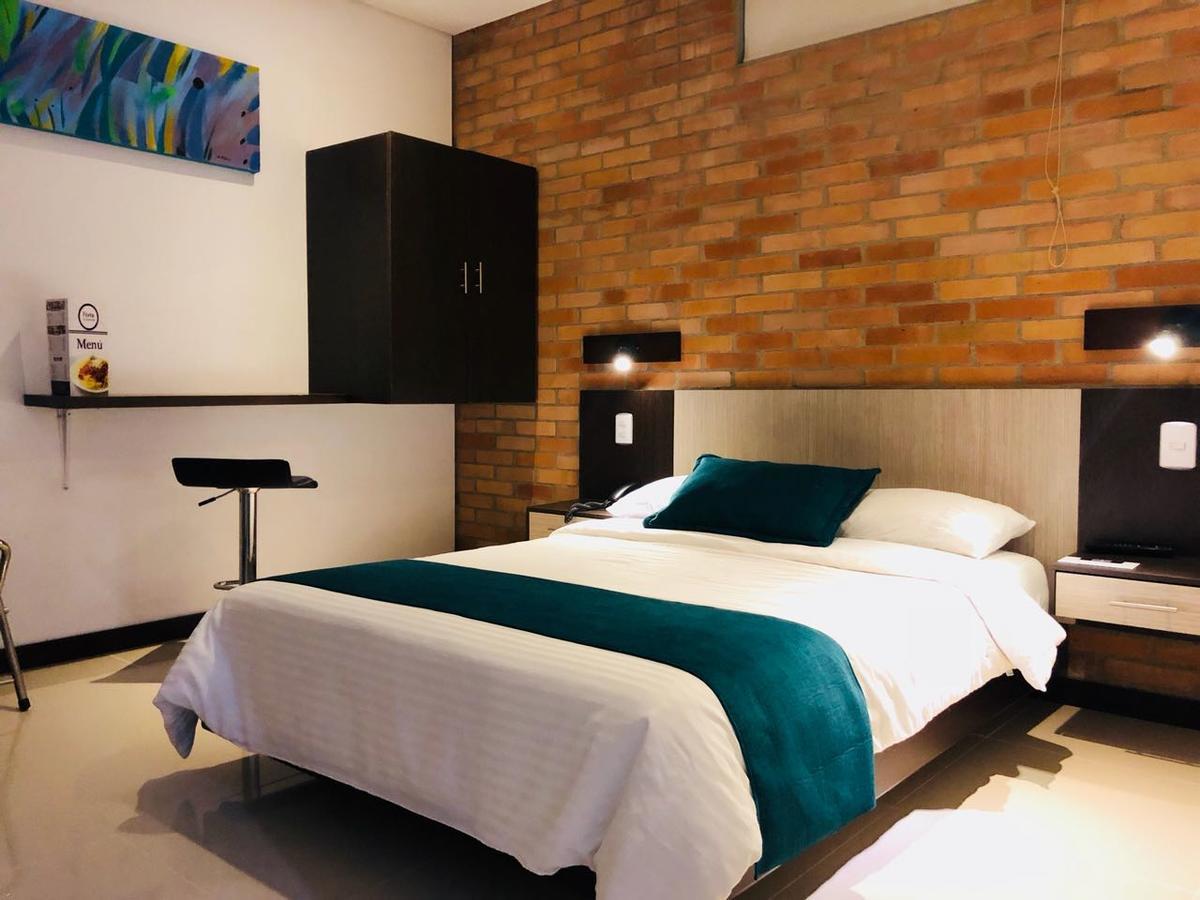 Hotel Toscana Oriente ريونيغرو المظهر الخارجي الصورة