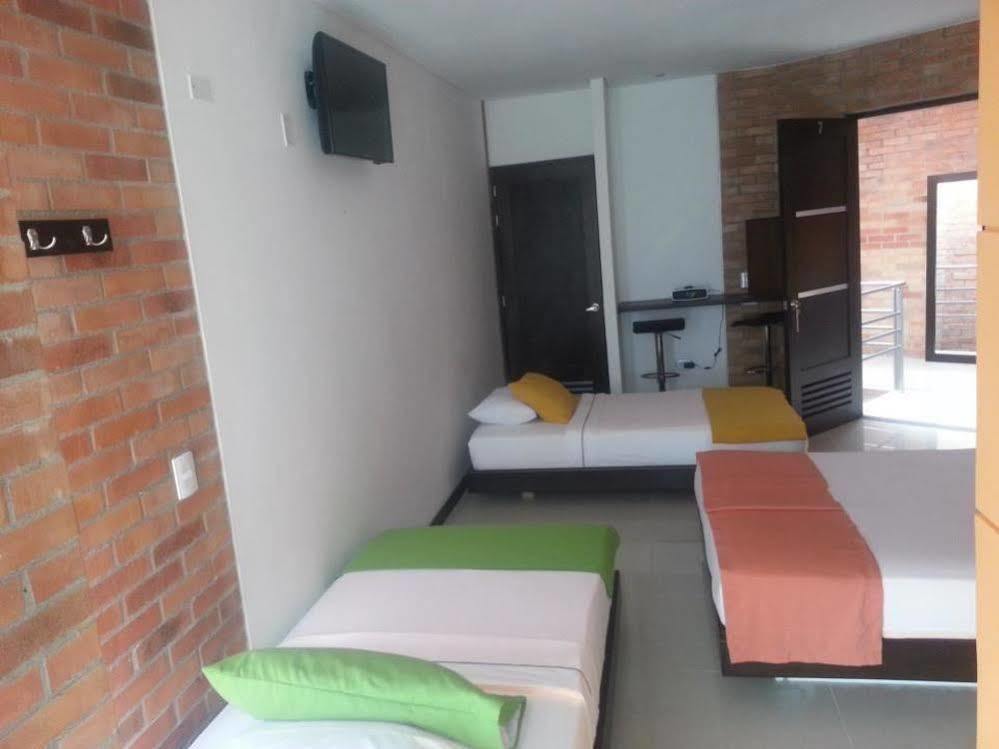 Hotel Toscana Oriente ريونيغرو المظهر الخارجي الصورة